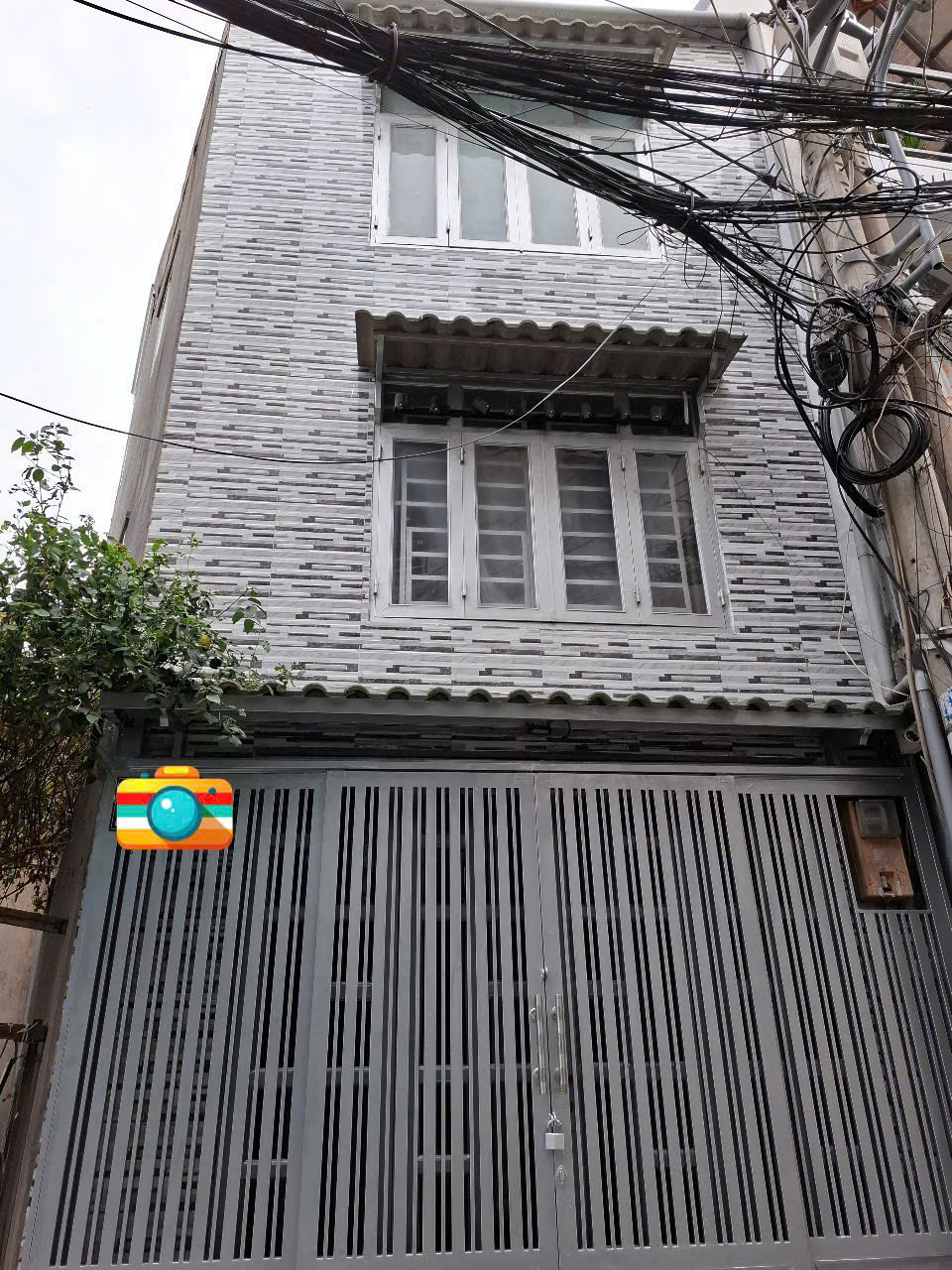 NGAY MẶT TIỀN ĐƯỜNG XE HƠI <br><br>- TRUNG TÂM QUẬN 4<br>ĐÚC 3 TẦM 2 TỶ SỔ HÔNG RIÊNG - Ảnh 3