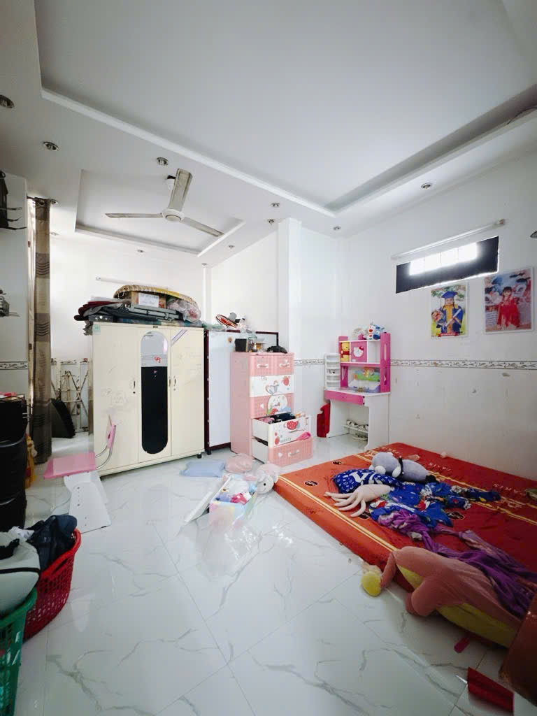 SÁT MẶT TIỀN Q4 <br>NGANG 3.5 DÀI 13 NỞ HẬU 3.9 M<br>4 TẤM CÓ 59 TRIỆU M SỔ HỒNG RIỆNG - Ảnh 3