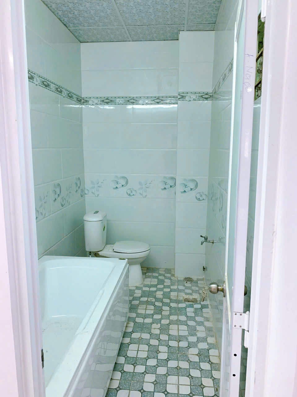 SÁT MẶT TIỀN Q4<br>DIỆN TÍCH ĐẤT 61,5 M2<br>ĐÚC BÊ TÔNG DƯỚI  49 TRIỆU M2 - Ảnh 3