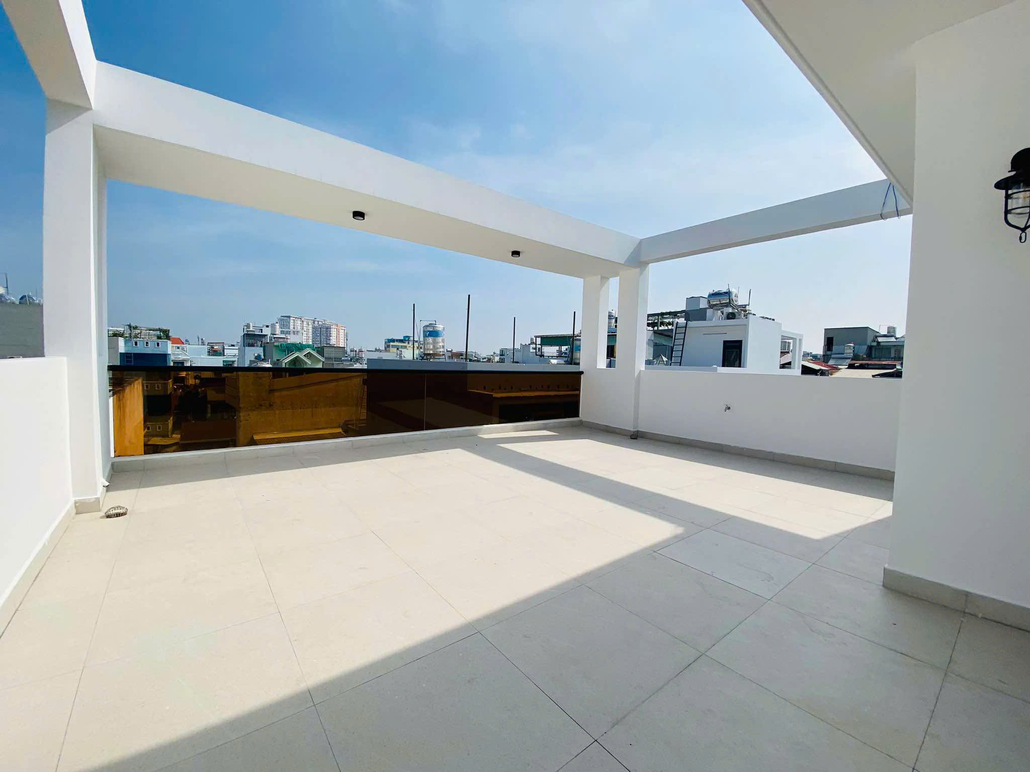 Anh/chị đã lưu hàng chục căn, nhưng vẫn chưa có căn nào khiến anh/chị muốn đặt cọc. - Ảnh 1