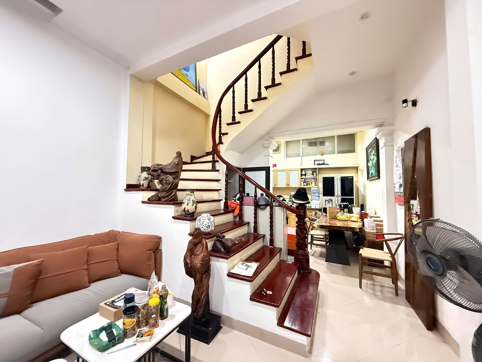 Bán nhà phố Võng Thị 45m2 – 4 tầng 2 thoáng dân xây cực đẹp 10.8 tỷ gần Hồ Tây - Ảnh 1