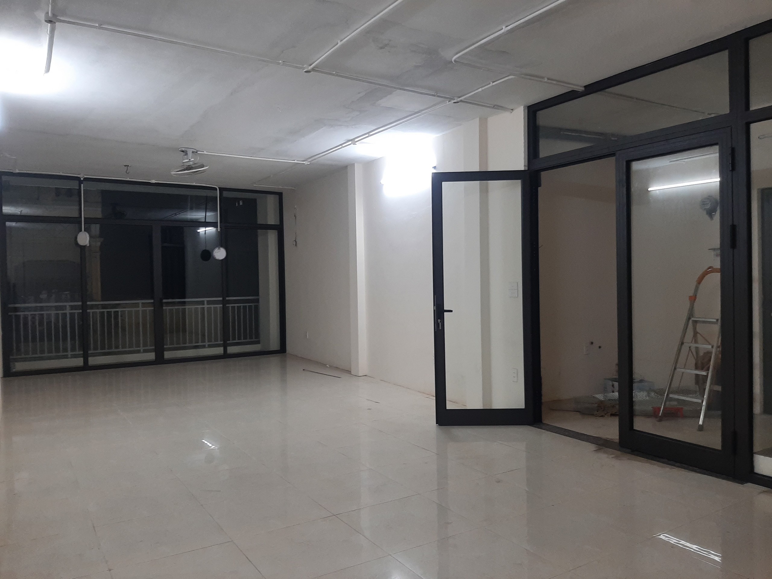 BÁN NHÀ MẶT PHỐ LÊ GIA ĐỈNH - LÔ GÓC 2 MẶT TIỀN - 58M2 x 4 TẦNG - 5 PHÒNG NGỦ - Ô TÔ TRÁNH - KINH - Ảnh 1