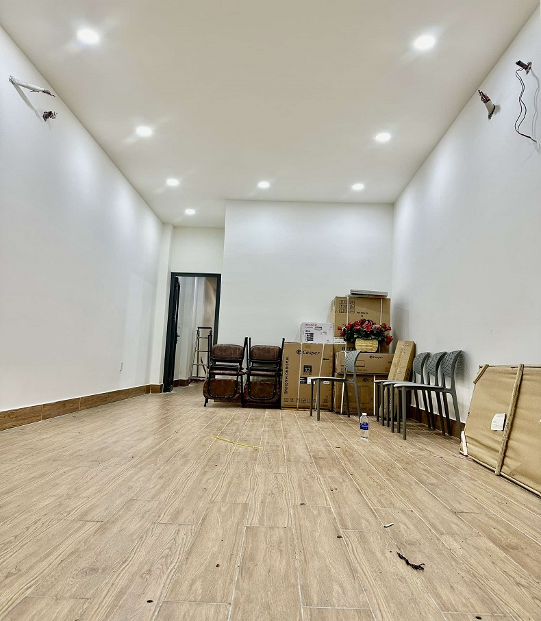 Bán CHDV hẻm 6m, Hồ Bá Kiện, P15, Q10, 66m2, 4 tầng thang máy, thu nhập 80tr/tháng - Ảnh chính