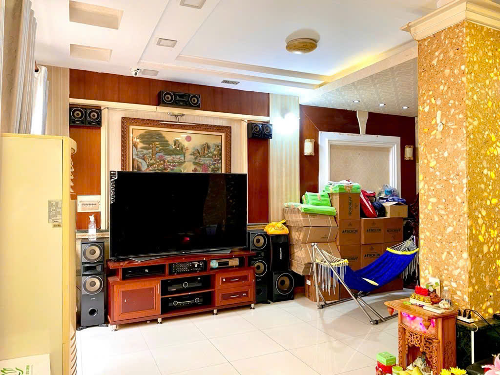 Nhà 3 Tầng Hẻm Xe Hơi, Phan Văn Trị,  Gò Vấp – Giá 17.5 Tỷ - Ảnh 2