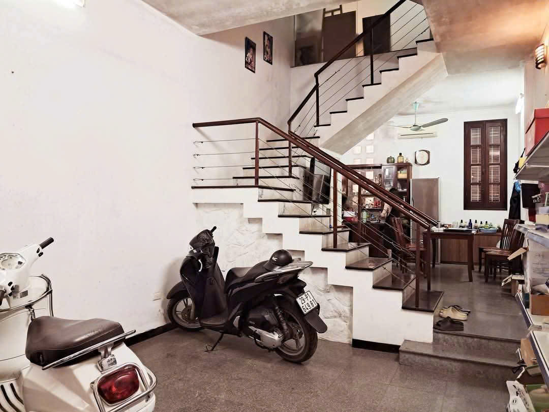 bán nhà cầu giấy. 54m, 5 tầng, ô tô vòng quanh đất, xây TVP hay CHDV đỉnh. 22 tỉ - Ảnh chính