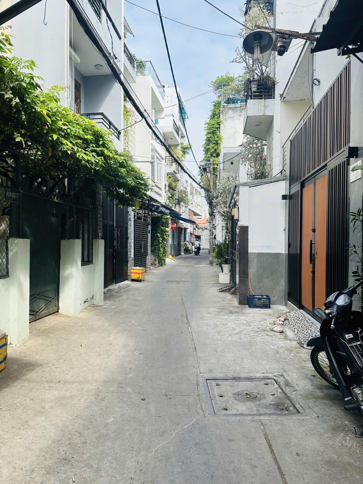 NGỘP BANK, 100m2, HXH, 300tr/Năm, Lạc Long Quân Tân Bình giá tốt 7.5 Tỷ. - Ảnh 4