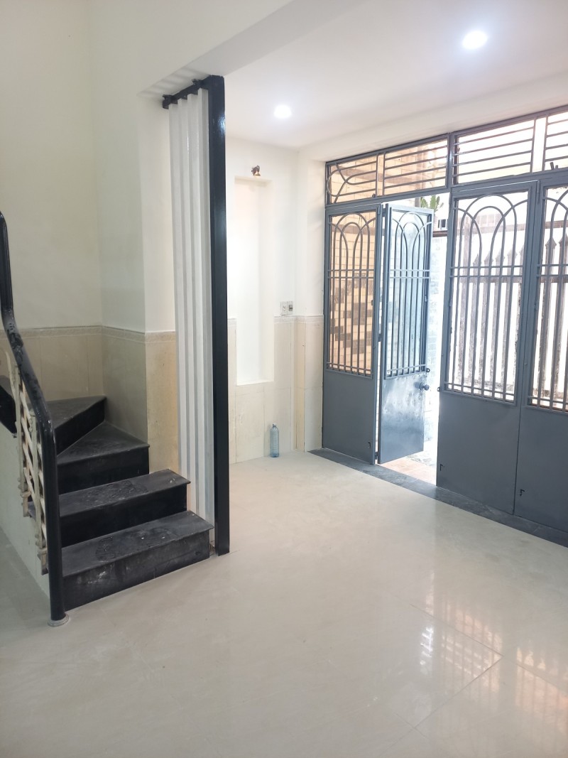 # Nhà Kiệt Rộng Trần Cao Vân, Ô tô đến sát cửa, 51m2, gác đúc, sạch đẹp 2.69 tỷ - Ảnh 1