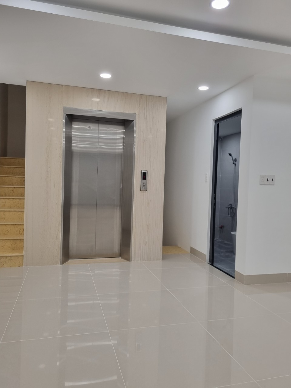 Bán Nhà Có Thang Máy – Gần đường Lương Định Của, Quận 2 – Giá Tốt 18,5 Tỷ - Ảnh 1
