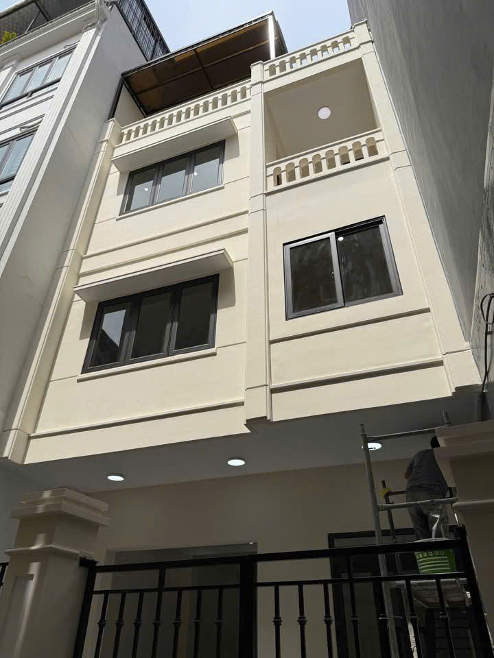BÁN NHÀ HOÀNG QUỐC VIỆT, CẦU GIẤY, 5 TẤNG, 54M, 10 TỶ 800, 3 MẶT THOÁNG - Ảnh chính