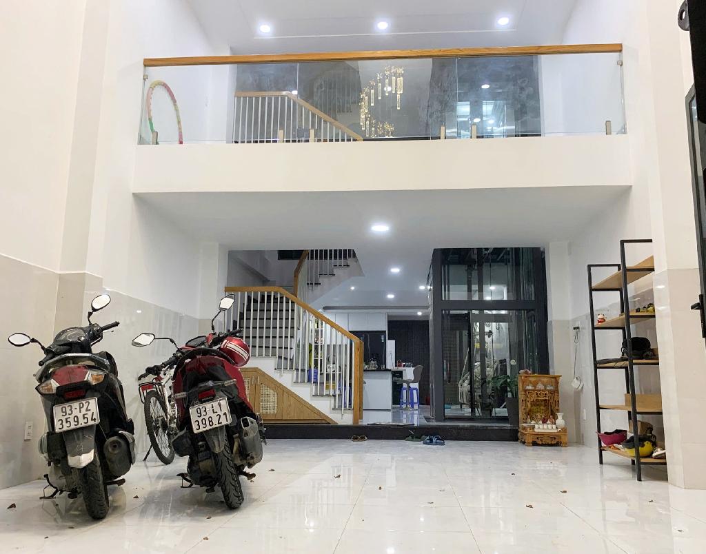 XE HƠI NGỦ NHÀ - 5 TẦNG - 5M x 17M - THANG MÁY - GẦN EMART - CHỢ THẠCH ĐÀ - Ảnh 1
