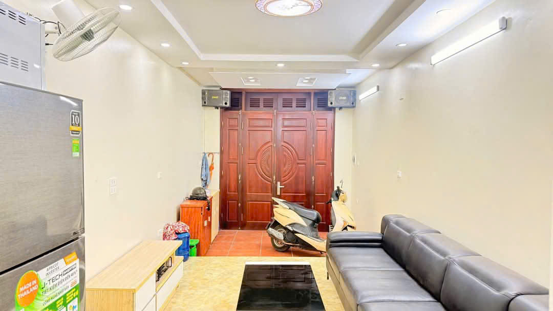 Bán nhà 33m2 5 tầng trung tâm Mỹ Đình ô tô đỗ cửa giá nhỉnh 7 tỷ - Ảnh 2