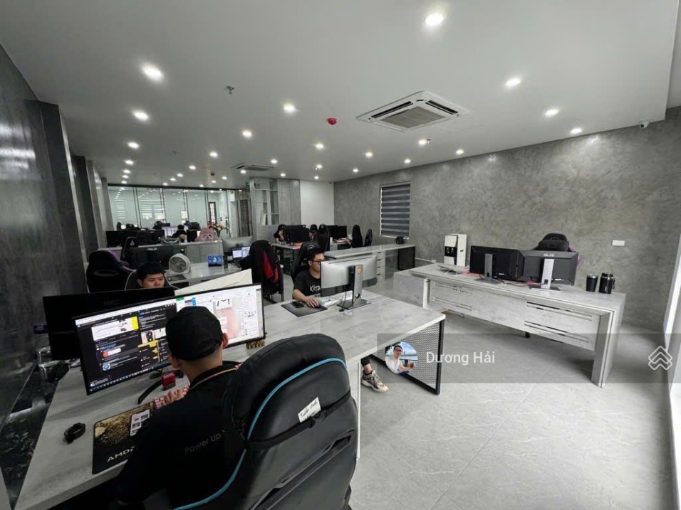 Bán nhà PL Ngõ 10 Nguyễn Văn Huyên 7 Tầng Thang Máy Kinh Doanh Ngày Đêm Dòng Tiền Ổn Định - Ảnh chính