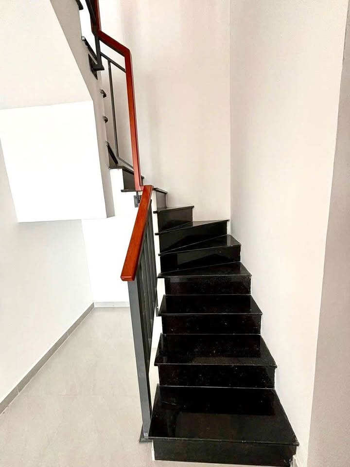 Cần bán shophouse MT Eastmark City Quận 9, nhận nhà kinh doanh ngay luôn. - Ảnh 3