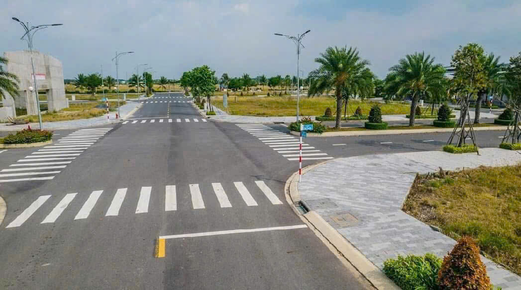 ĐẤT NỀN SỔ SẴN 2 TỶ, CÔNG CHỨNG NGAY, LIỀN KỀ ECO RETREAT 220 HA - Ảnh 2