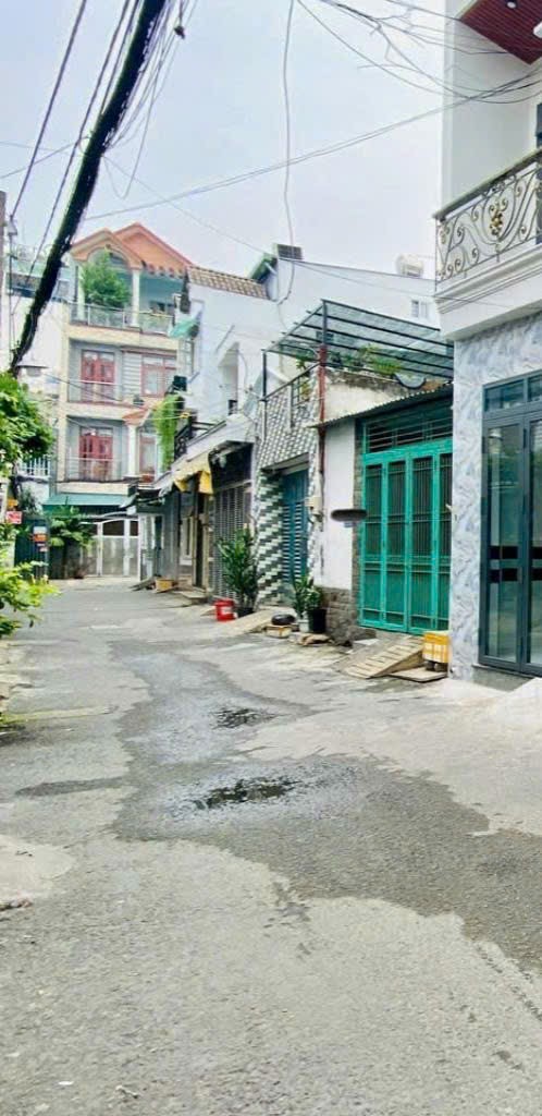 CHỈ 5.1Tỷ NHÀ LÔ GÓC KO LỘ GIỚI- GÒ Vấp- Ngang 4,3M RỘNG-XE HƠI 5M QUAY ĐẦU NGAY NHÀ - Ảnh 2