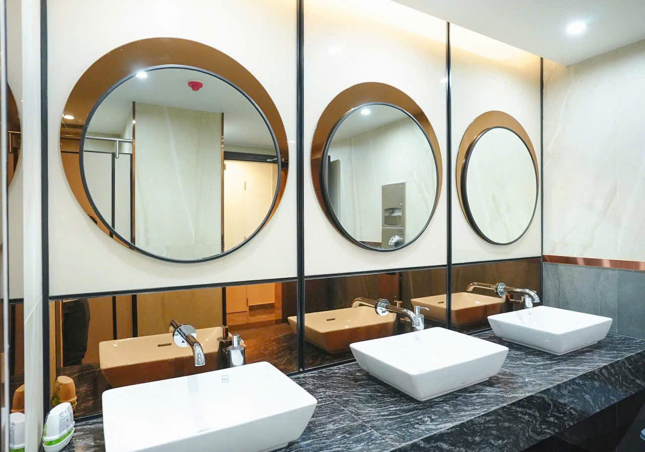 VĂN PHÒNG HẠNG A - SẴN SỔ HỒNG RIÊNG - MỨC GIÁ HẤP DẪN CHỈ 𝟓𝟓𝐓𝐑/𝐌𝟐 - Ảnh 3