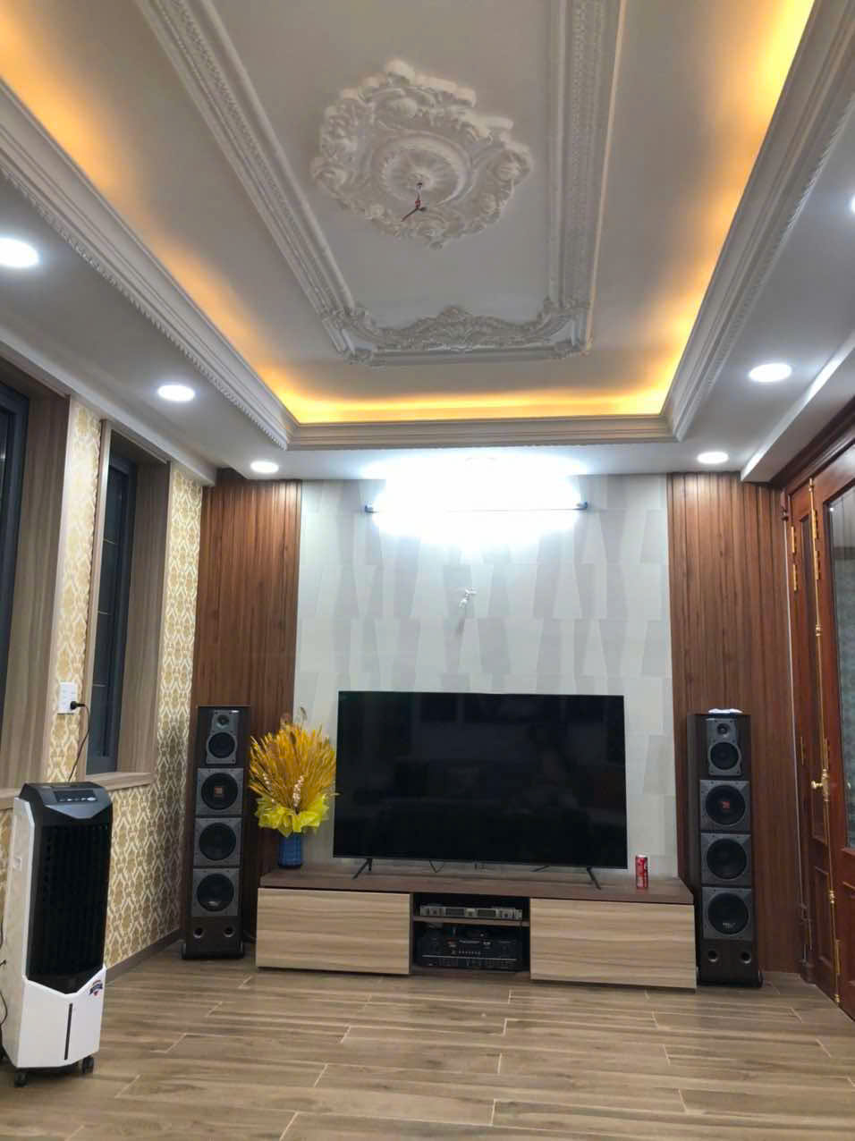 Hiếm có khó tìm – nhà 5 tầng, 67m², hẻm xe hơi, full nội thất gỗ quý – chỉ 6.8 tỷ. Không có căn thứ - Ảnh 2