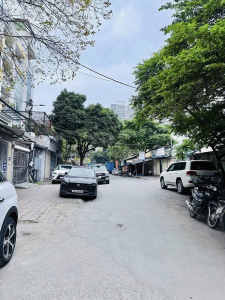 Bán nhà Ô tô tải tránh Phố Trần Kim Xuyến (Trung Kính) 81m/ 4Tầng 35 Tỷ, KD ngon - Ảnh chính