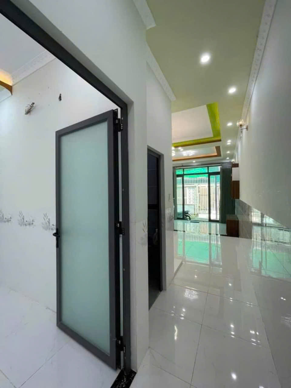 Bán gấp nhà 93m2 Giá 660tr SHR ở xã Tân Hiệp Huyện Hóc Môn, Vỡ nợ Gấp! - Ảnh 1