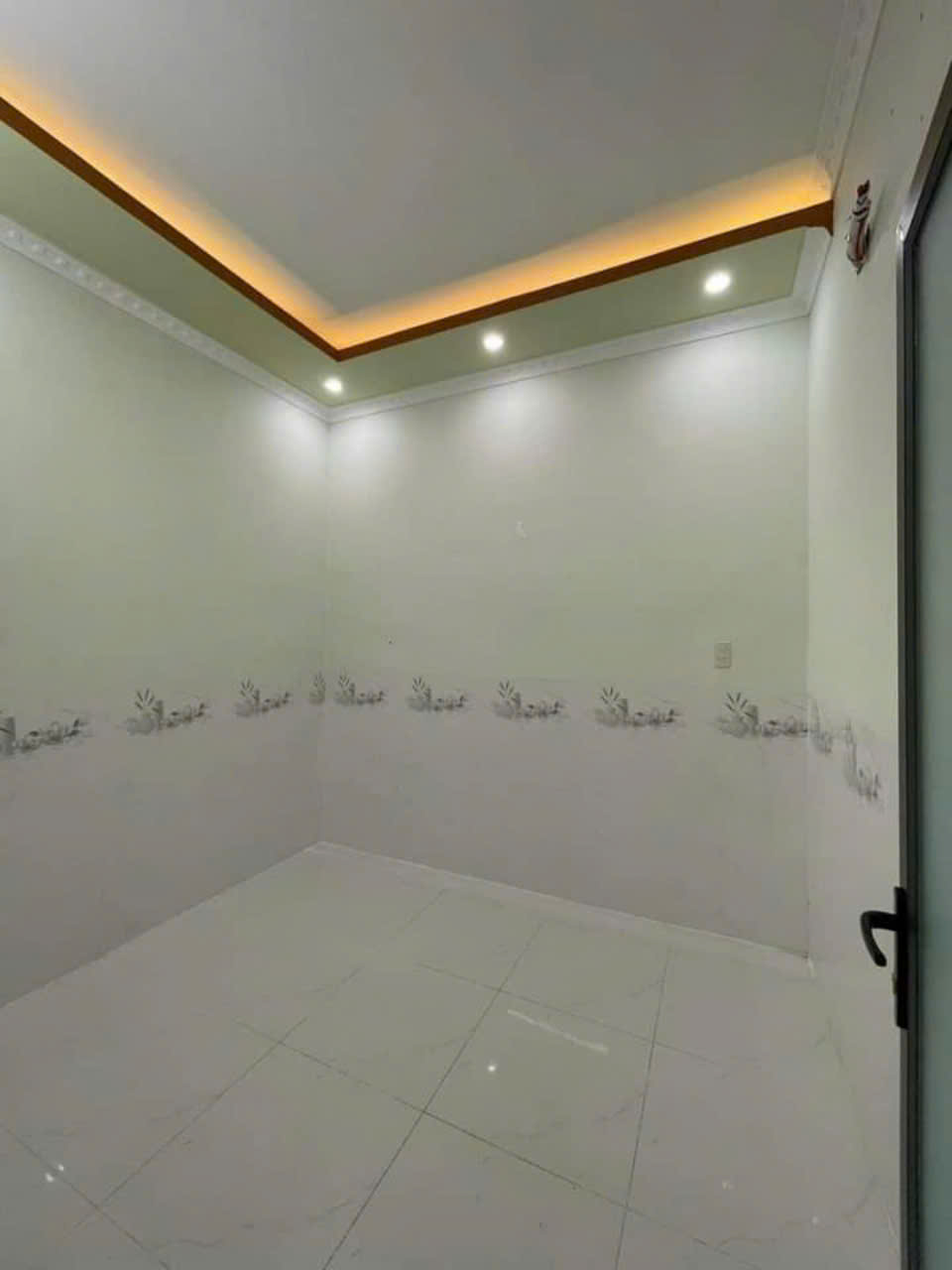 Bán gấp nhà 93m2 Giá 660tr SHR ở xã Tân Hiệp Huyện Hóc Môn, Vỡ nợ Gấp! - Ảnh 2