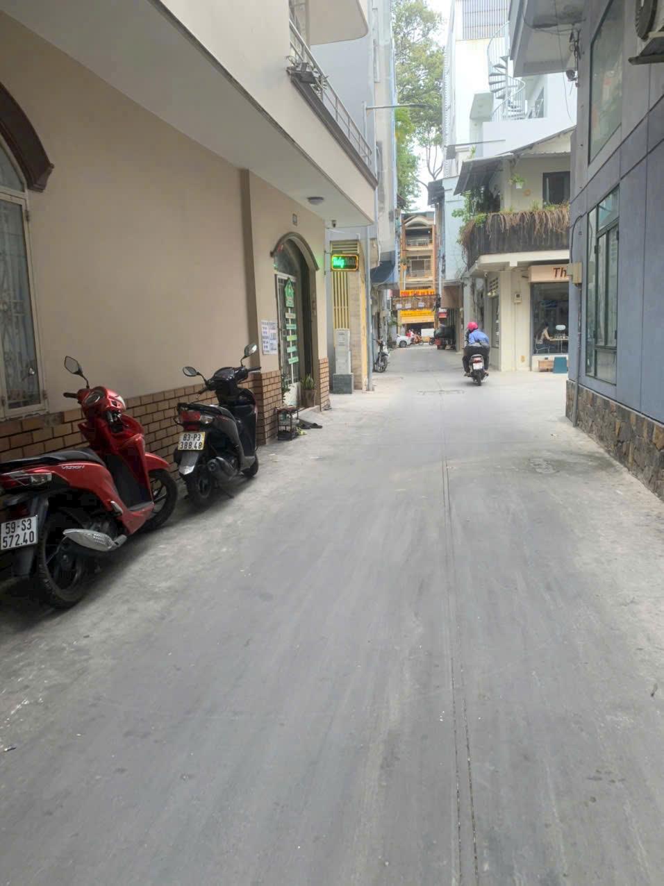 **SIÊU PHẨM Q5-Căn Góc 2 MT HXH 6m Trần Hưng Đạo CN 35m2<br>HĐT.18Tr/Th-10 Tỷ Hơn - Ảnh 1