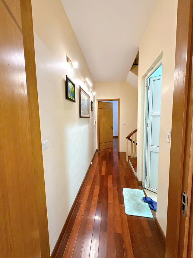 NHÀ ĐẸP NGÕ THÔNG Ô TÔ Bồ Đề-Long Biên 58 m2,X 4 tầng, MT 4.2 m, 12 tỷ. - Ảnh 4