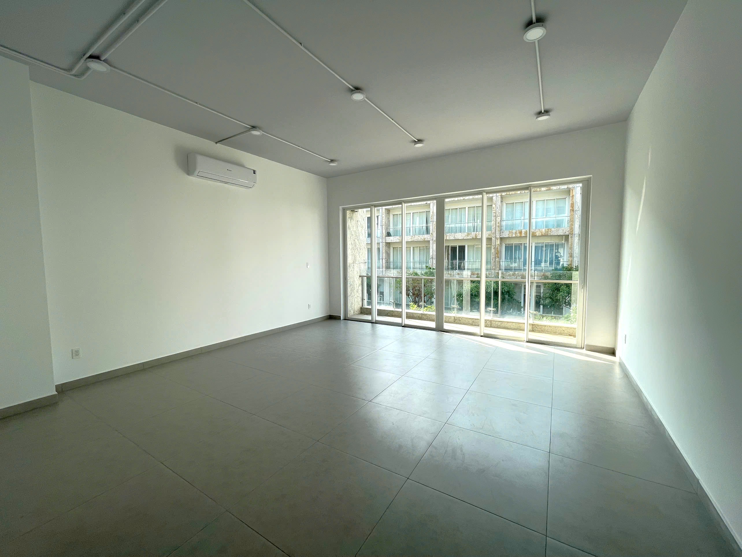 Cho thuê VP giá linh hoạt tại Sari Town Sala – Nguyên căn hoặc từng sàn 84m2, hầm xe rộng - Ảnh 6