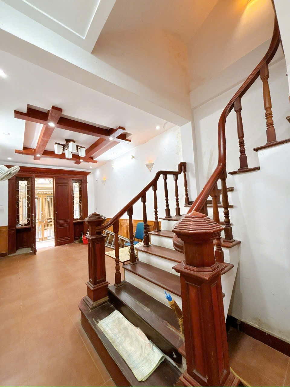 Hoa Hậu lô góc Nguyễn Khánh Toàn, ngõ thông, 50m2 giá chào 10.5 tỷ - Ảnh 1