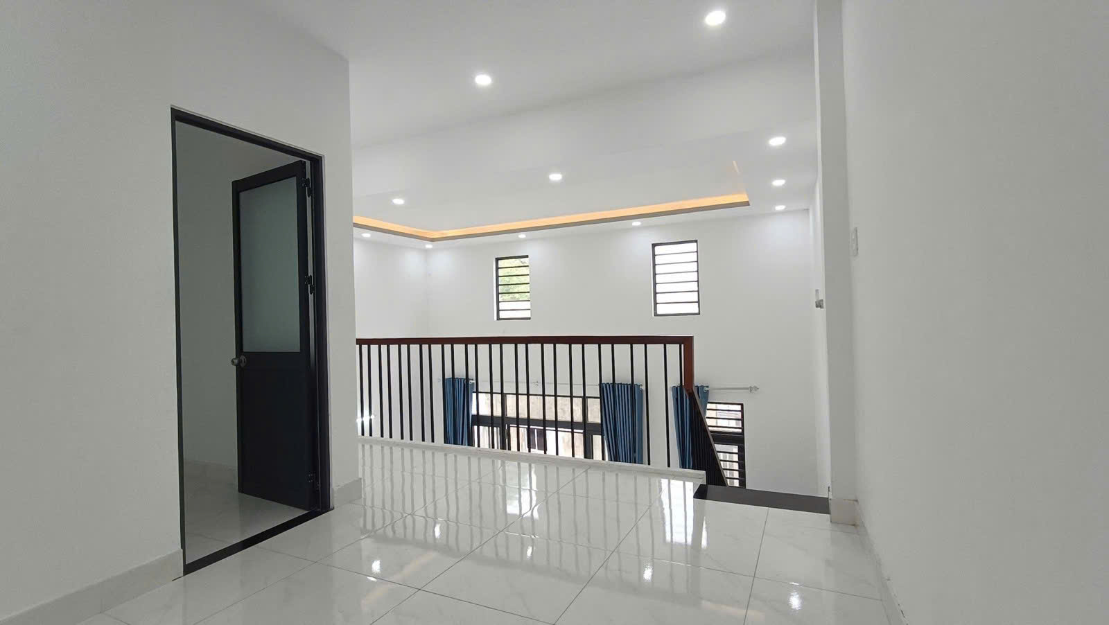 BÁN NHÀ GÁC LỬNG ĐÚC ĐẸP – KIỆT Ô TÔ HOÀNG VĂN THÁI,CẠNH ĐH DUY TÂN – CHỈ 2.55 TỶ - Ảnh 1
