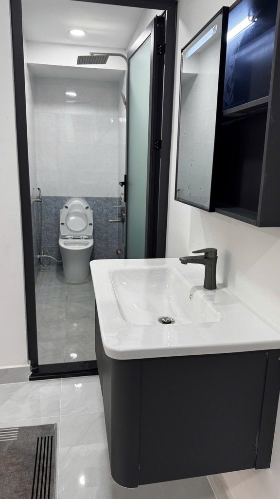 NHÀ 2 TẦNG MỚI ĐẸP – GẦN 100M² – XE HƠI TỚI NHÀ – FULL NỘI THẤT – TÂN THỚI NHẤT, Q12 - 5.99 Tỉ - Ảnh 4
