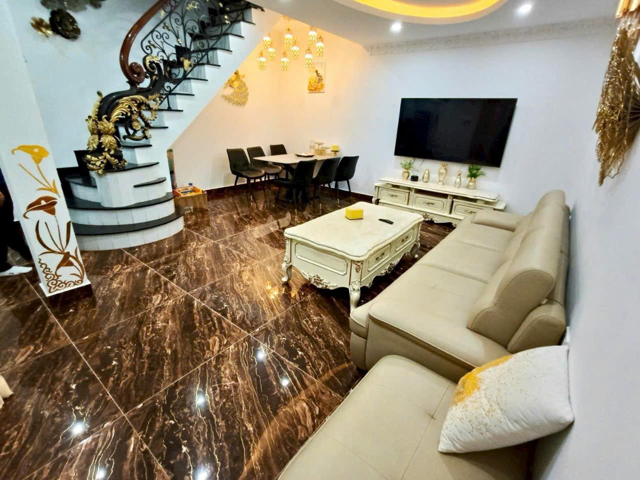 Đào Tấn - Phố Vip Ba Đình - Sân vườn rộng rãi - Ngõ thẳng tắp 75m2 x mặt tiền 4.5M - Ảnh 1