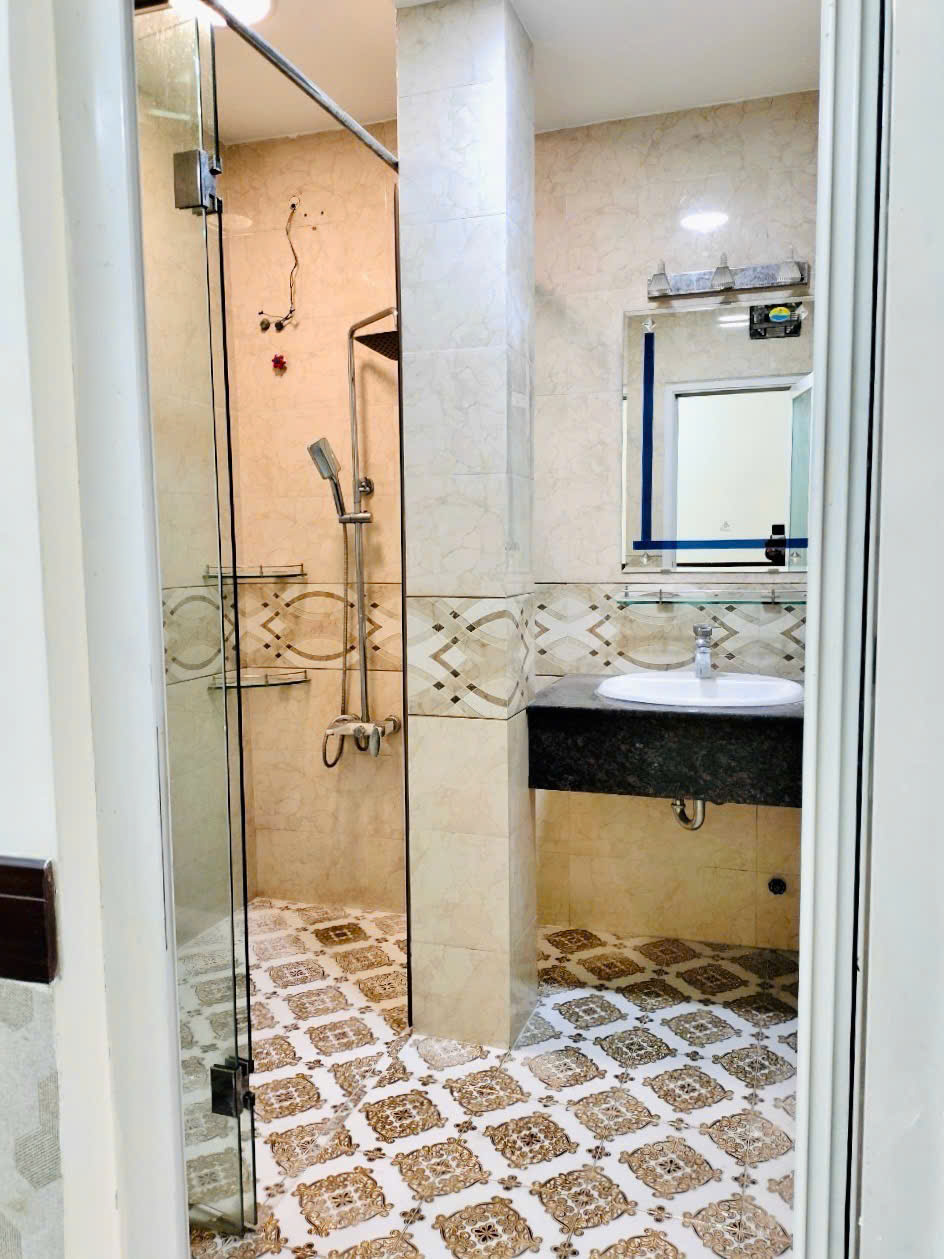 Nhà mặt tiền 3 Tầng Đường Nguyễn Oanh, Gò Vấp Diện Tích 82m²<br>. Giá chỉ 11 Tỷ - Ảnh 2