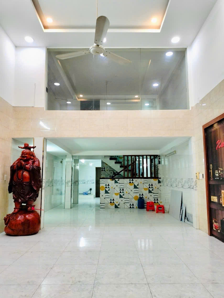 Nhà mặt tiền 3 Tầng Đường Nguyễn Oanh, Gò Vấp Diện Tích 82m²<br>. Giá chỉ 11 Tỷ - Ảnh 3