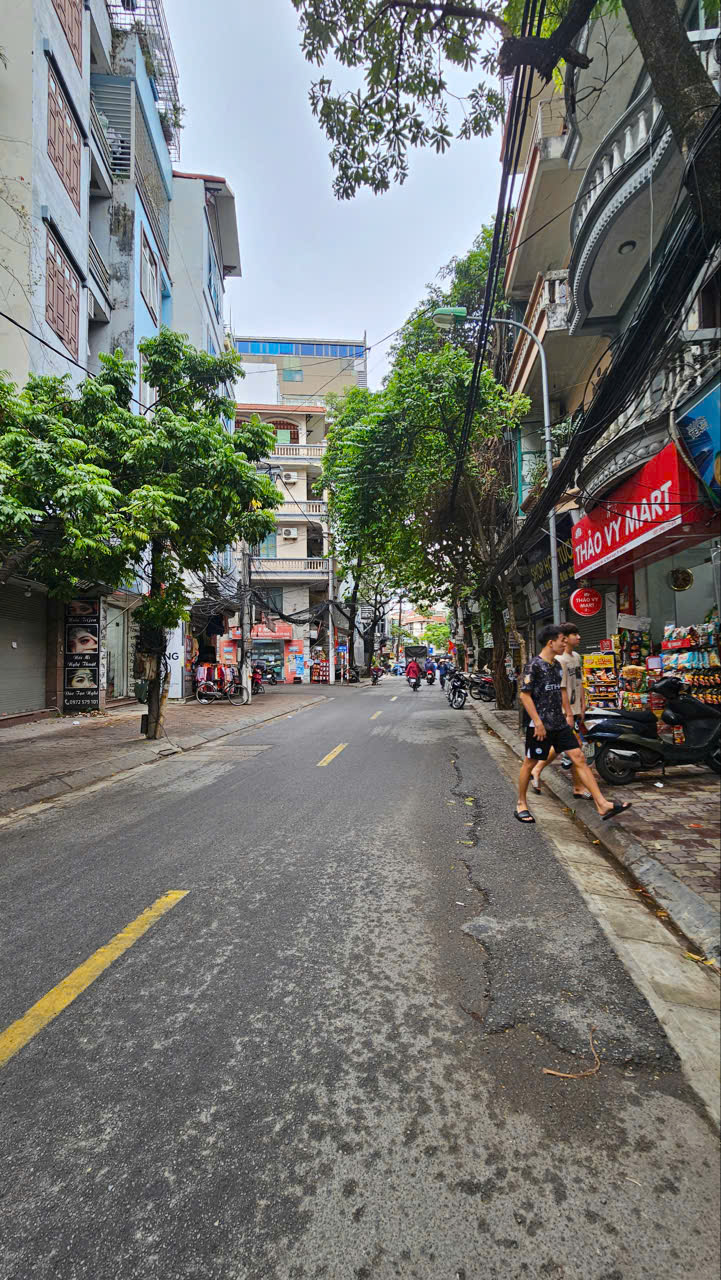 Bán nhà phân lô Chùa Láng - Trước nhà Ô tô tránh, Ngõ Thông Gara Ô tô - 55m x 4 tầng giá 21,5 tỷ - Ảnh chính