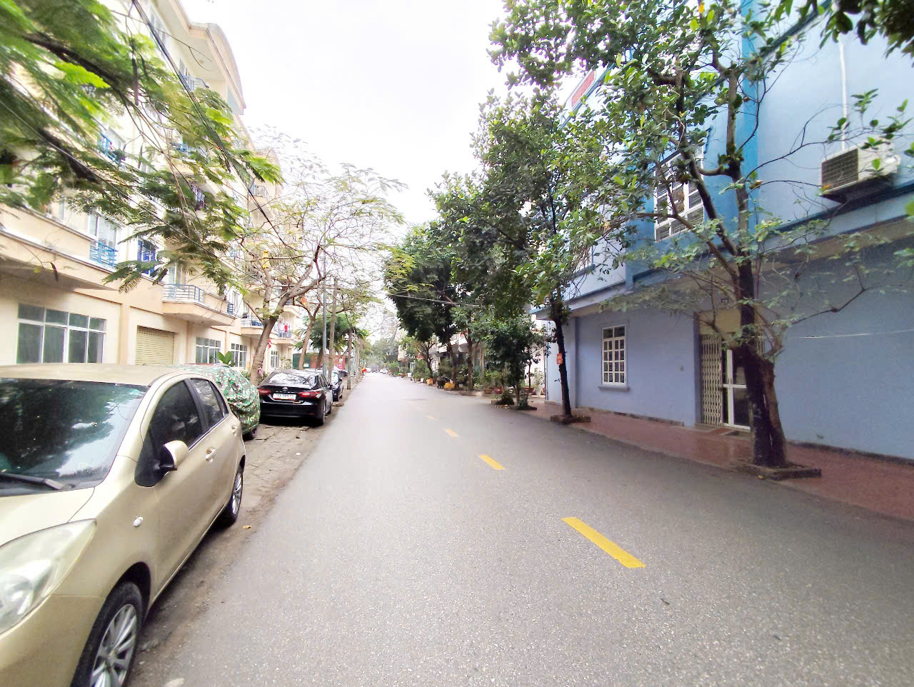 Bán nhà mặt đường Hoàng Ngọc Phách, 93m 2 tầng, Giá 7.2 tỉ, sổ đỏ cá nhân - Ảnh 1