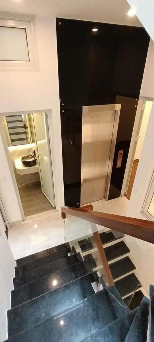 NHÀ PHỐ  LÊ TRỌNG TẤN - 10M RA PHỐ LỚN- THANG MÁY  - DT  57M2 - 4 TẦNG-  GIÁ 17 TỶ - Ảnh chính