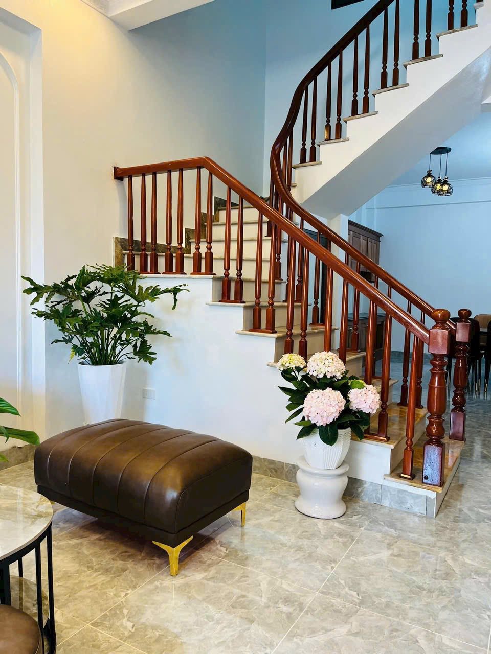 Bán nhà 3 tầng ngõ phố Nguyễn Hữu Cầu, ph Ngọc Châu, TP HD, 43.5m2, 3 ngủ, 2vs, chỉ 2.15 tỷ - Ảnh 2