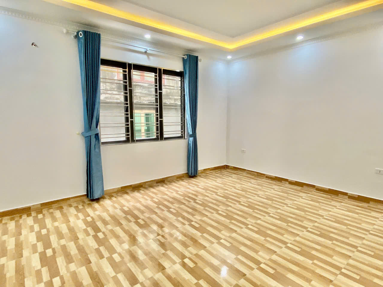 Bán nhà ngõ 588 Thiên Lôi, 51m 3 tầng, Giá 3.45 tỉ, gần Cấp 2 Vĩnh Niệm - Ảnh 1