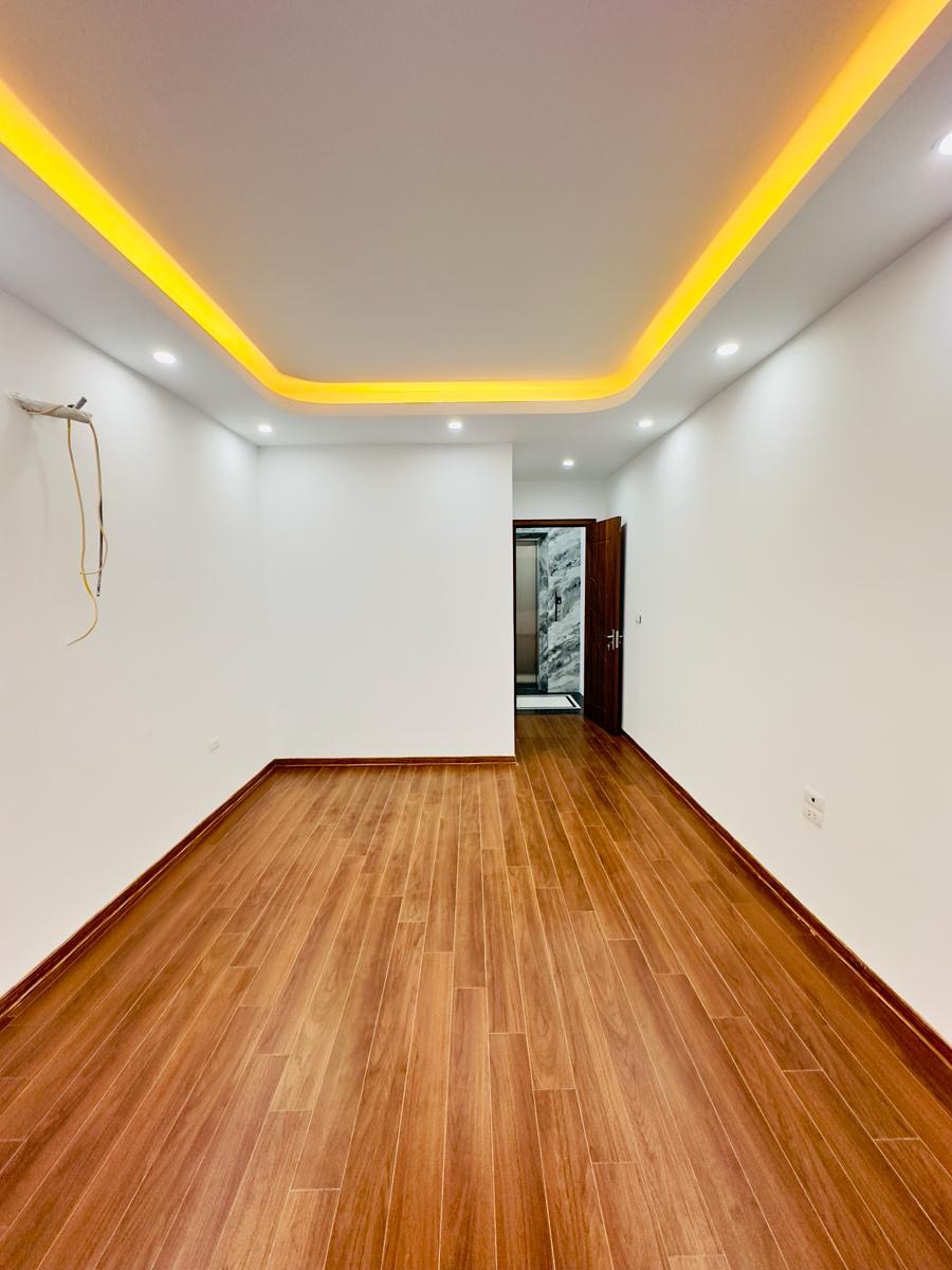 PHỐ GIANG VĂN MINH - NHÀ 36M2 X 6 TẦNG - THANG MÁY   - GIÁ 10.5 TỶ - Ảnh chính