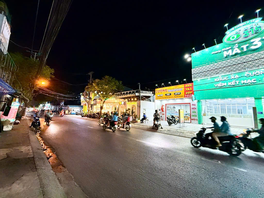BÁN GẤP ĐẤT + NHÀ (7.2x26) CÁCH MT NGUYỄN VĂN QUÁ, ĐHT, QUẬN 12 - Ảnh chính