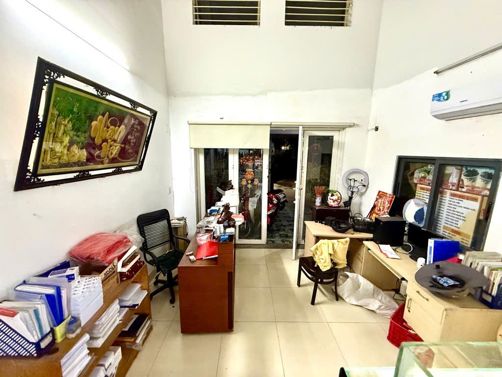 BÁN GẤP ĐẤT + NHÀ (7.2x26) CÁCH MT NGUYỄN VĂN QUÁ, ĐHT, QUẬN 12 - Ảnh 2