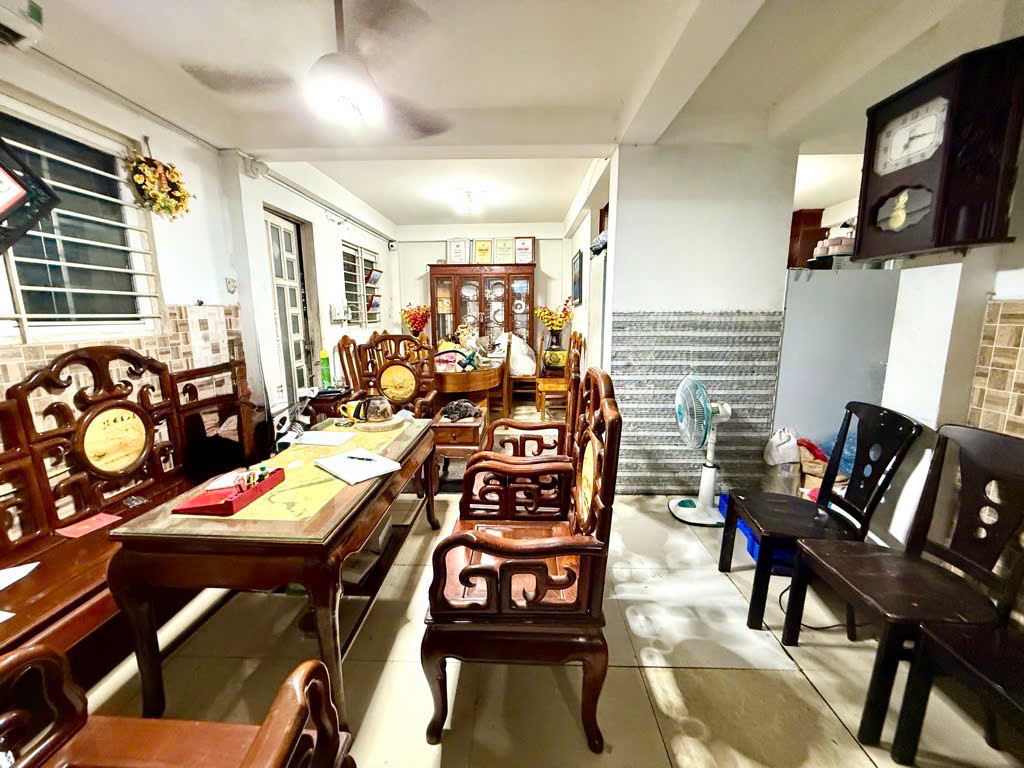 BÁN GẤP ĐẤT + NHÀ (7.2x26) CÁCH MT NGUYỄN VĂN QUÁ, ĐHT, QUẬN 12 - Ảnh 3