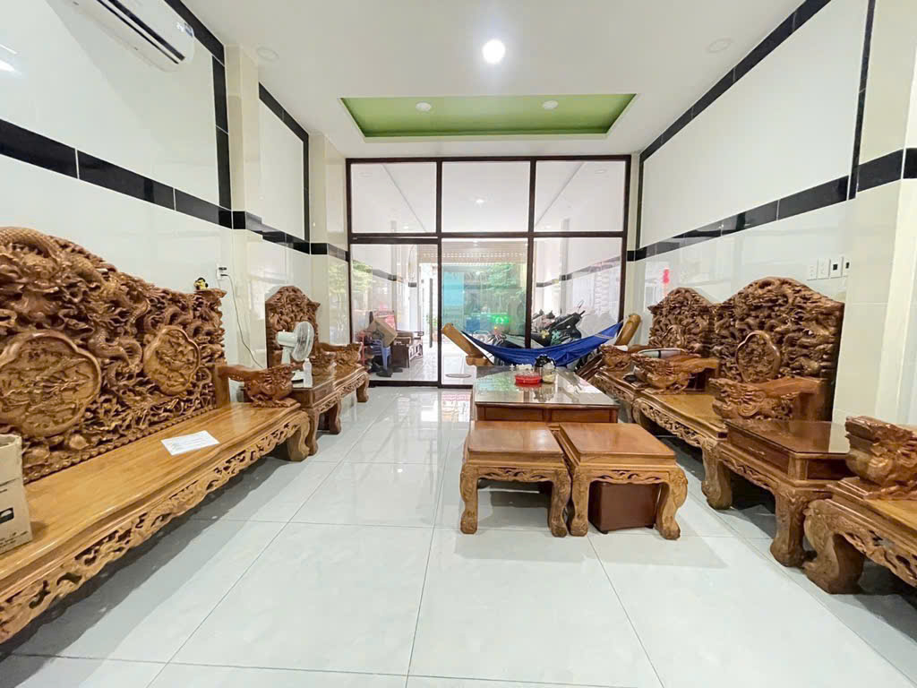 BÁN NHÀ 3 LẦU, 12P - DÒNG TIỀN 30 TR/THÁNG (4.5x24) LÊ VĂN KHƯƠNG, Q12 - Ảnh chính