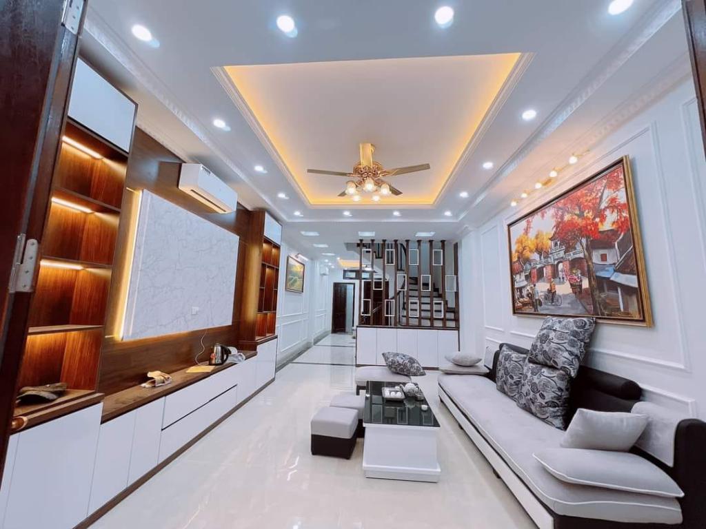 Bán nhà Tôn Đức Thắng 37m2x4 tầng, lô góc ngõ thông, mặt tiền rộng chỉ 5 tỷ - Ảnh 2