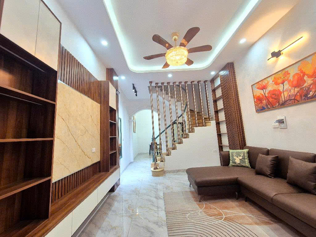 Bán nhà Phố Thái Hà, Trung Tâm Đống Đa, Tiện Ích Bạt Ngàn, 35mx5T, Giá: 7.6 Tỷ, Lh: 0396935190. - Ảnh 1