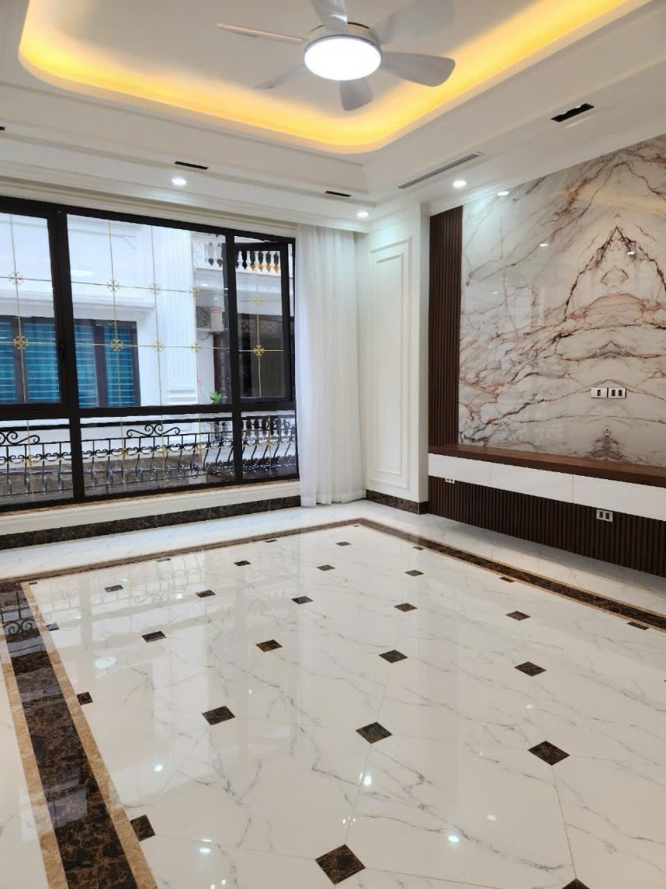 PHÂN LÔ HOÀNG QUỐC VIỆT, 7 TẦNG THANG MÁY, GARA ÔTÔ, 2 THOÁNG, 58M2 GIÁ 19 TỶ 250 - Ảnh chính