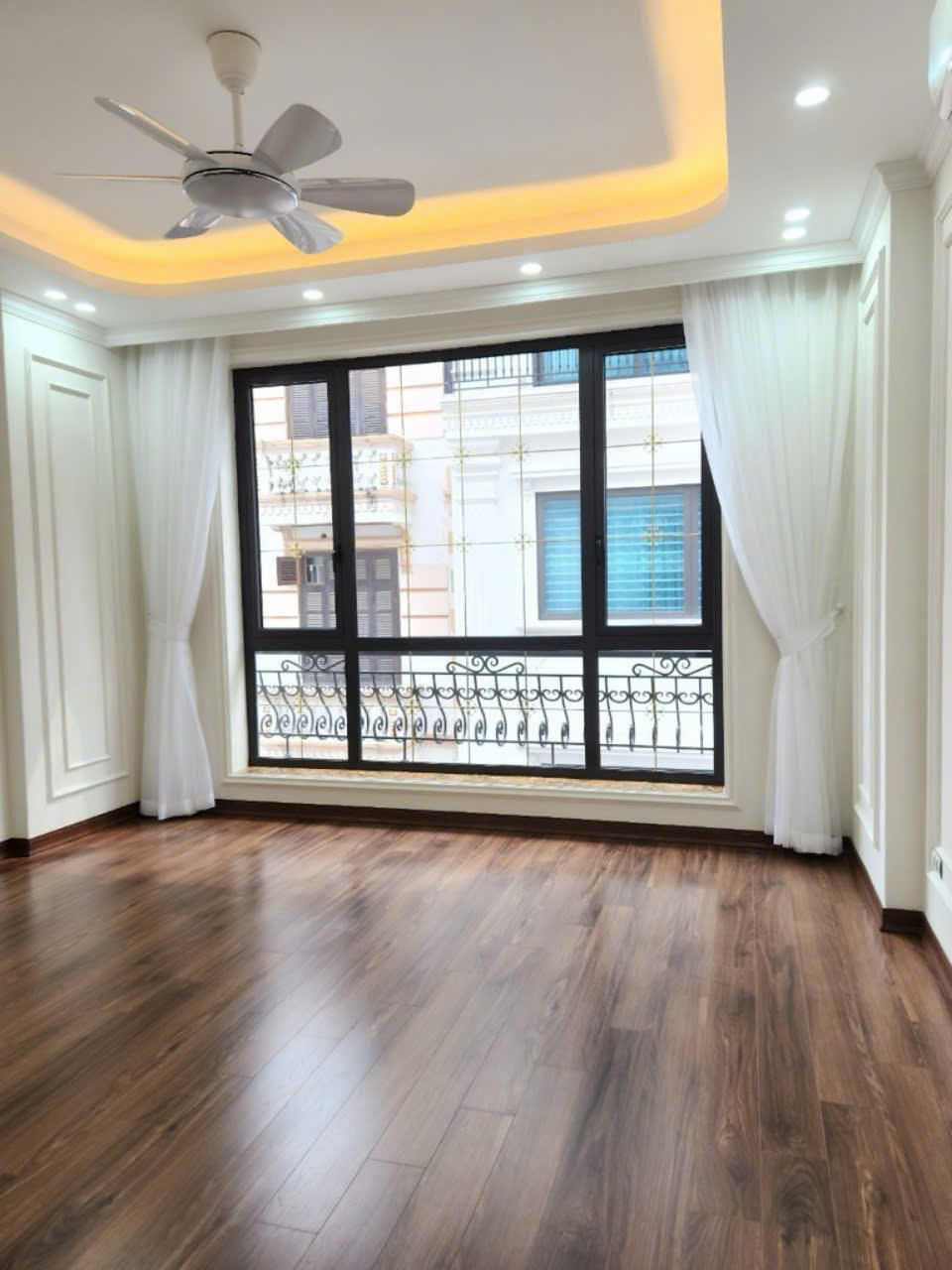 PHÂN LÔ HOÀNG QUỐC VIỆT, 7 TẦNG THANG MÁY, GARA ÔTÔ, 2 THOÁNG, 58M2 GIÁ 19 TỶ 250 - Ảnh 1