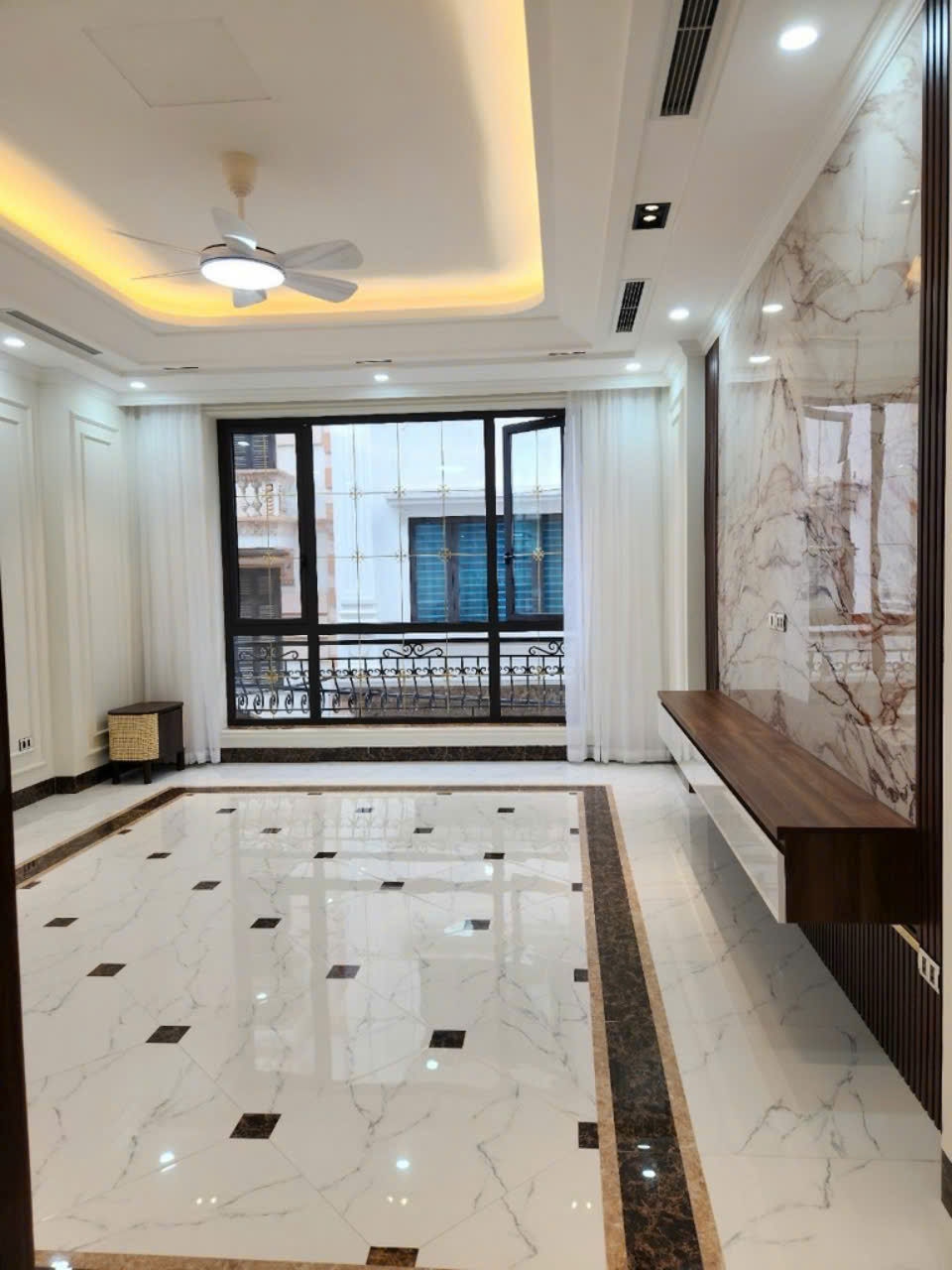 PHÂN LÔ HOÀNG QUỐC VIỆT, 7 TẦNG THANG MÁY, GARA ÔTÔ, 2 THOÁNG, 58M2 GIÁ 19 TỶ 250 - Ảnh 2