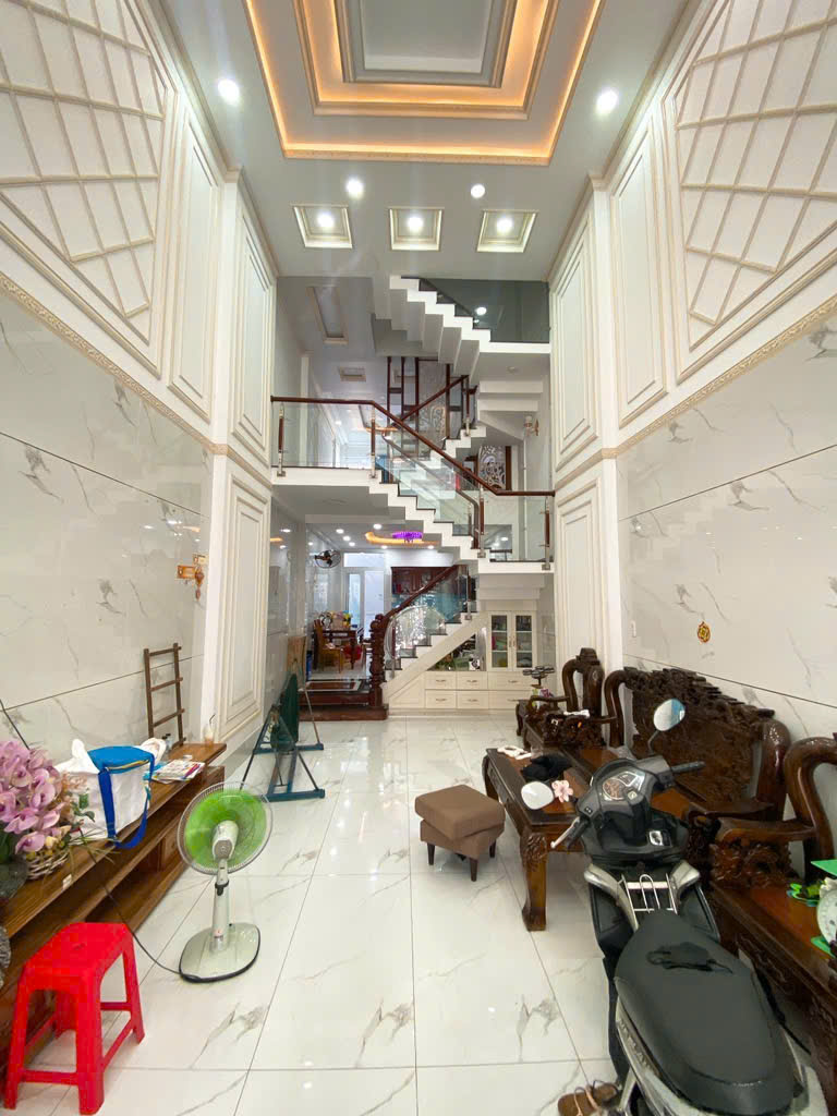 CHỈ 9 TỶ SỞ HỮU NGAY NHÀ 5 TẦNG GẦN BẾN XE QUẬN 8 – XE HƠI ĐỖ CỬA – AN NINH TUYỆT ĐỐI - Ảnh chính