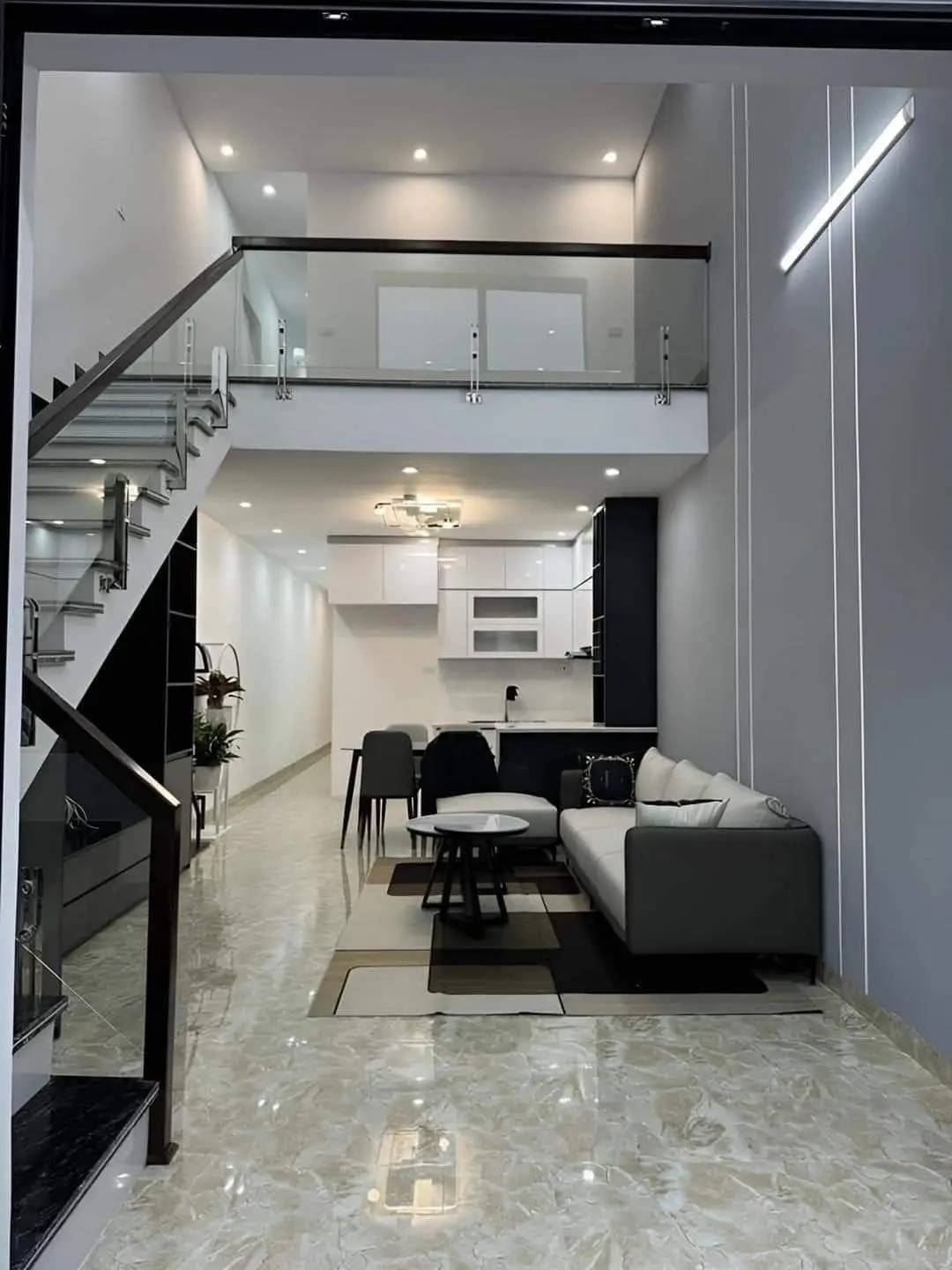 Nhà hiện đại – nội thất cao cấp – pháp lý chuẩn – chỉ cần 600tr nhận nhà ngay - Ảnh 1
